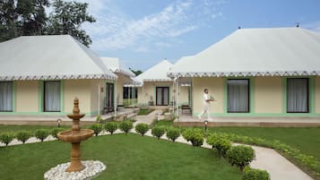 Couples treatment room(s), steam room, body treatments, aromatherapy