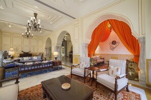 Sala de estar en el lobby
