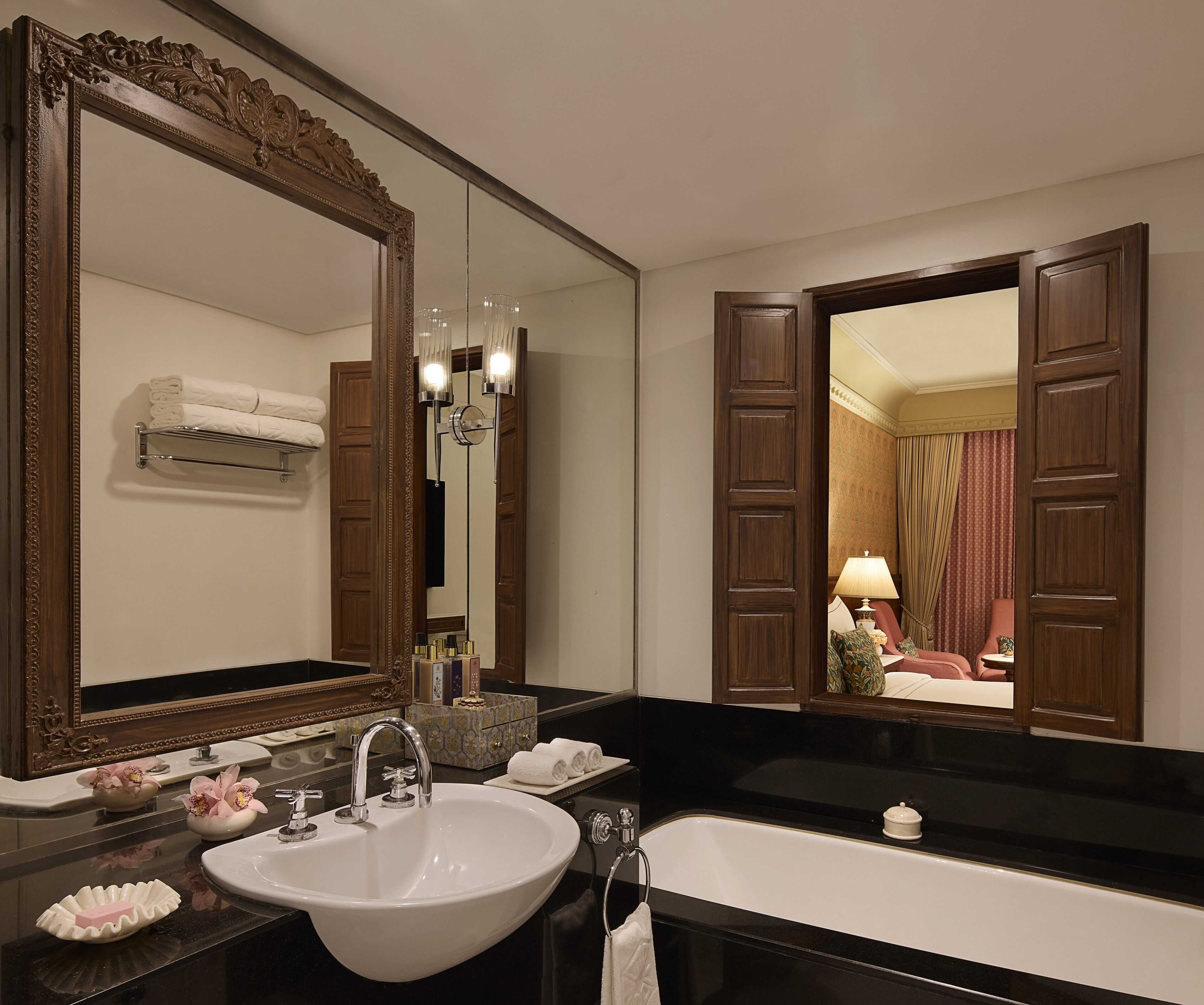 luxury room, 1 king bed, garden view (with sitout) | bathroom | free toiletries, hair dryer, bathrobes, slippers