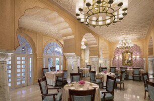 3 restaurants, breakfast, lunch, dinner served; Indian cuisine