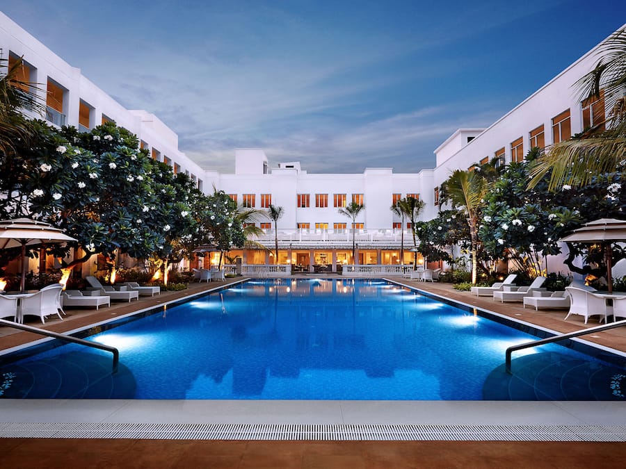 Outdoor pool, pool loungers