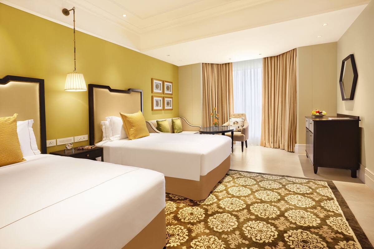 1 bedroom, hypo-allergenic bedding, minibar, in-room safe