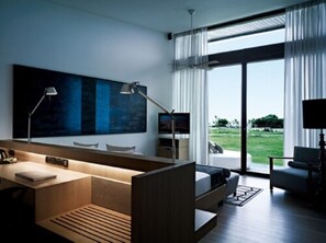 Deluxe Room Garden View | Garden view