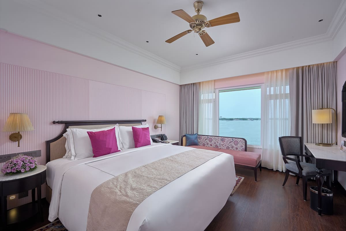 Premium bedding, down duvets, minibar, in-room safe