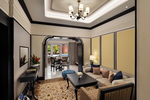 32-inch LCD TV with satellite channels, TV, DVD player - Taj Malabar Resort & Spa, Cochin (Kochi)