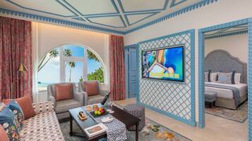Luxury Suite, Sea View | Living area