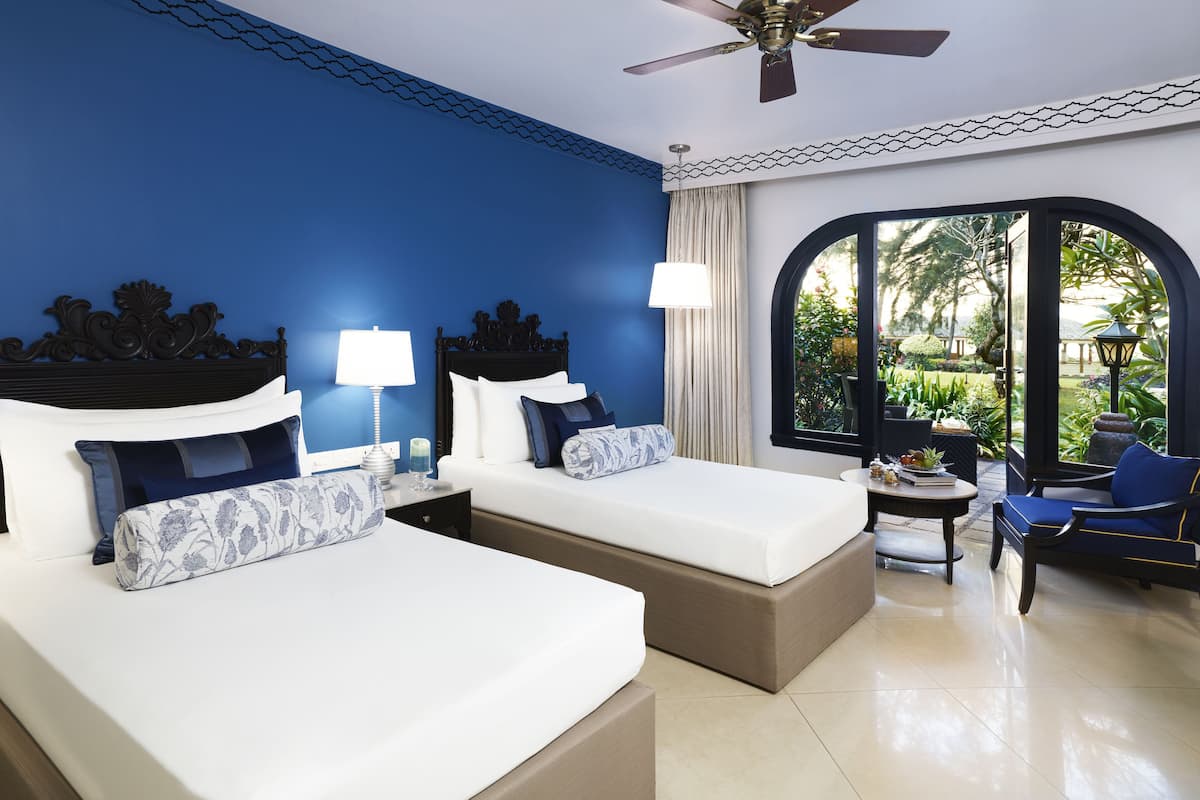 1 bedroom, premium bedding, memory-foam beds, minibar