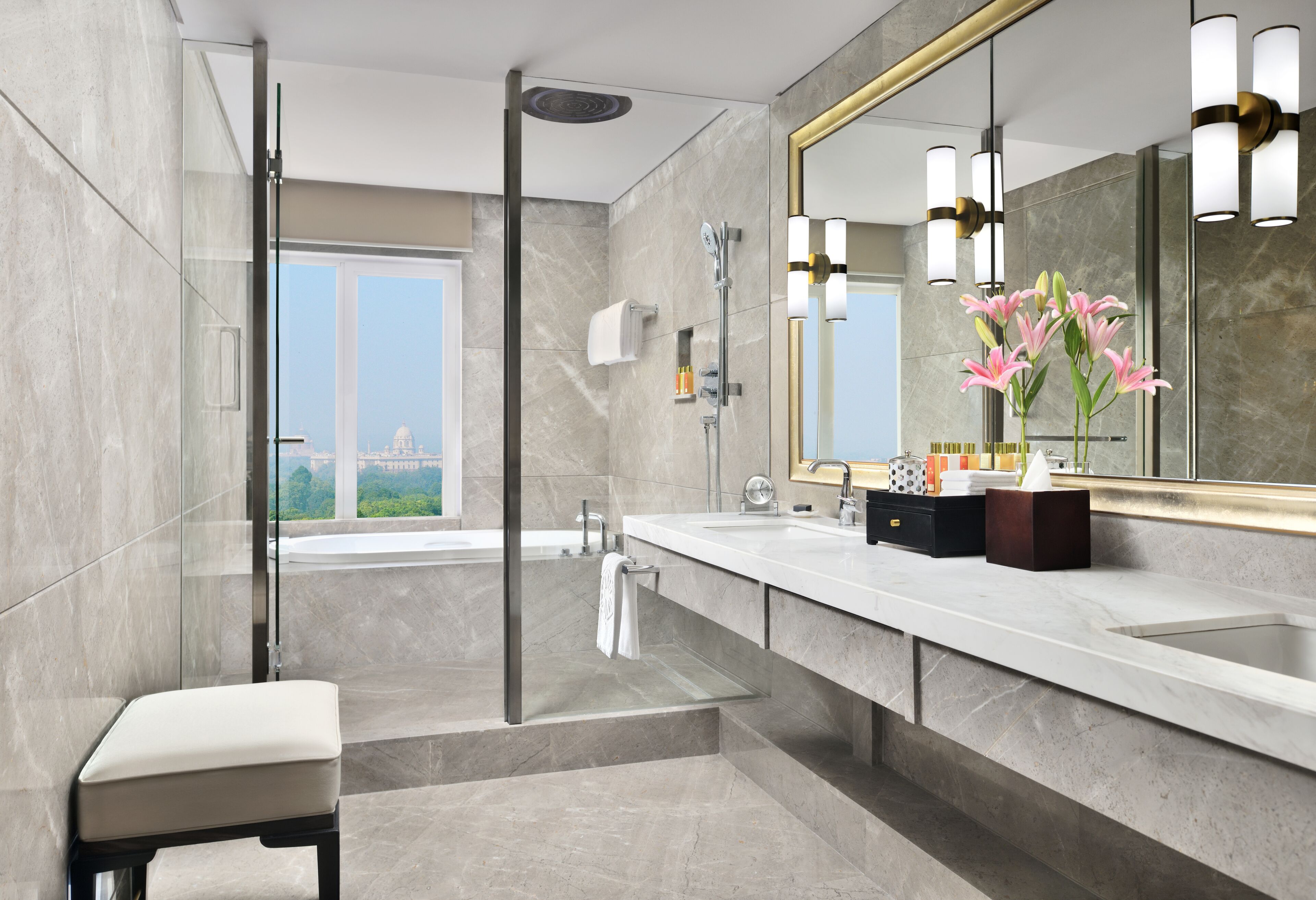 taj club, club suite | bathroom | combined shower/bathtub, deep-soaking bathtub, free toiletries