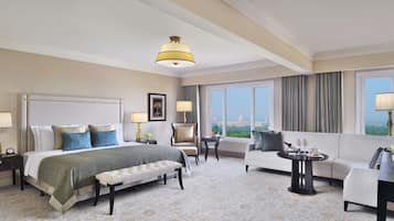 Taj Club クラブ スイート | 高級寝具、ミニバー、セーフティボックス (室内)、客室ごとに異なるインテリア