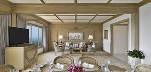 Signature Suite (Versailles)