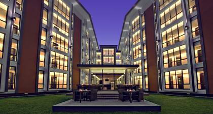 Vivanta Colombo, Airport Garden
