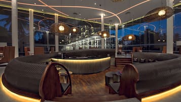 2 bars/lounges, poolside bar