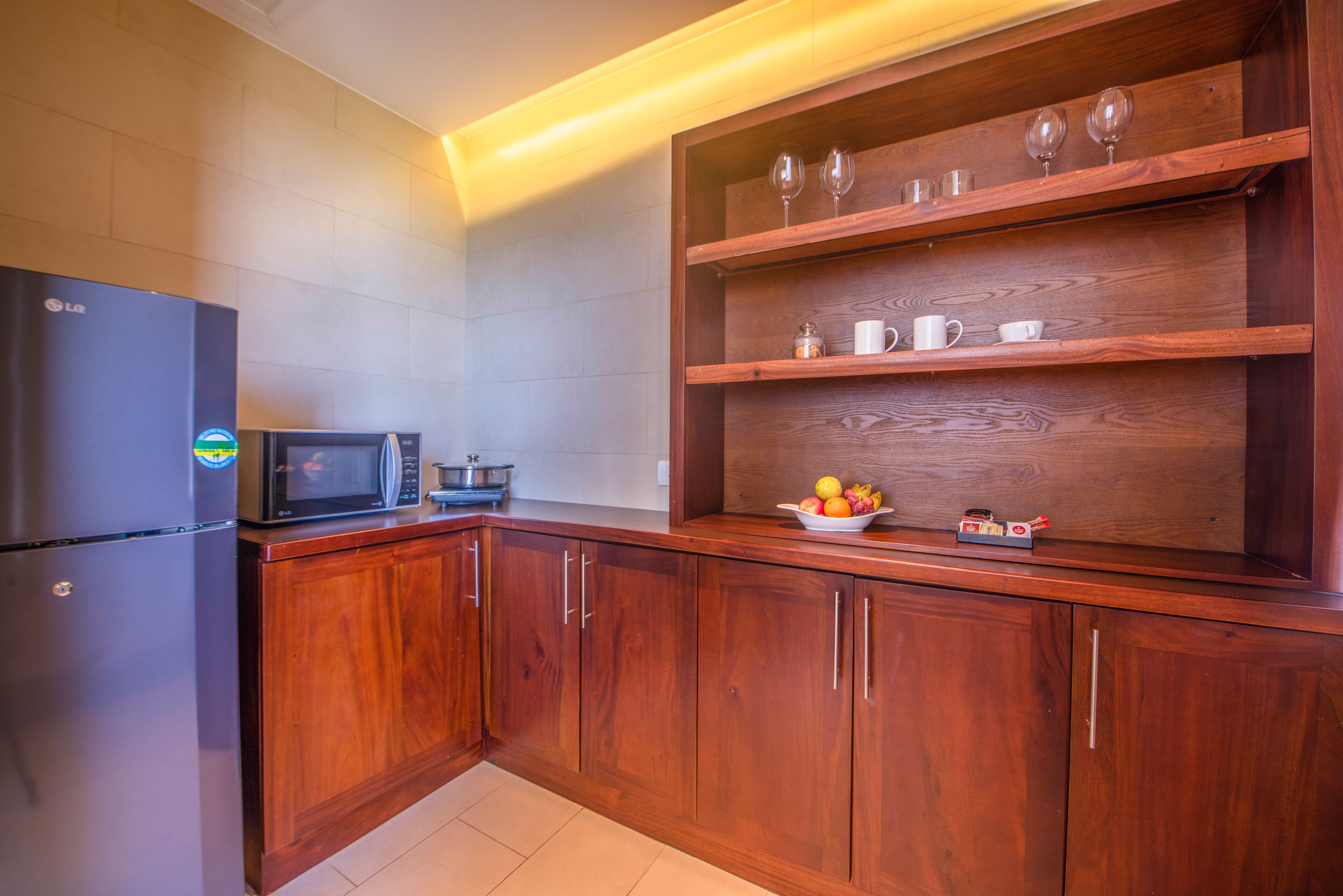 executive suite room with return airport transfer with 15% off on food and soft beverages + spa | private kitchen | coffee/tea maker, electric kettle