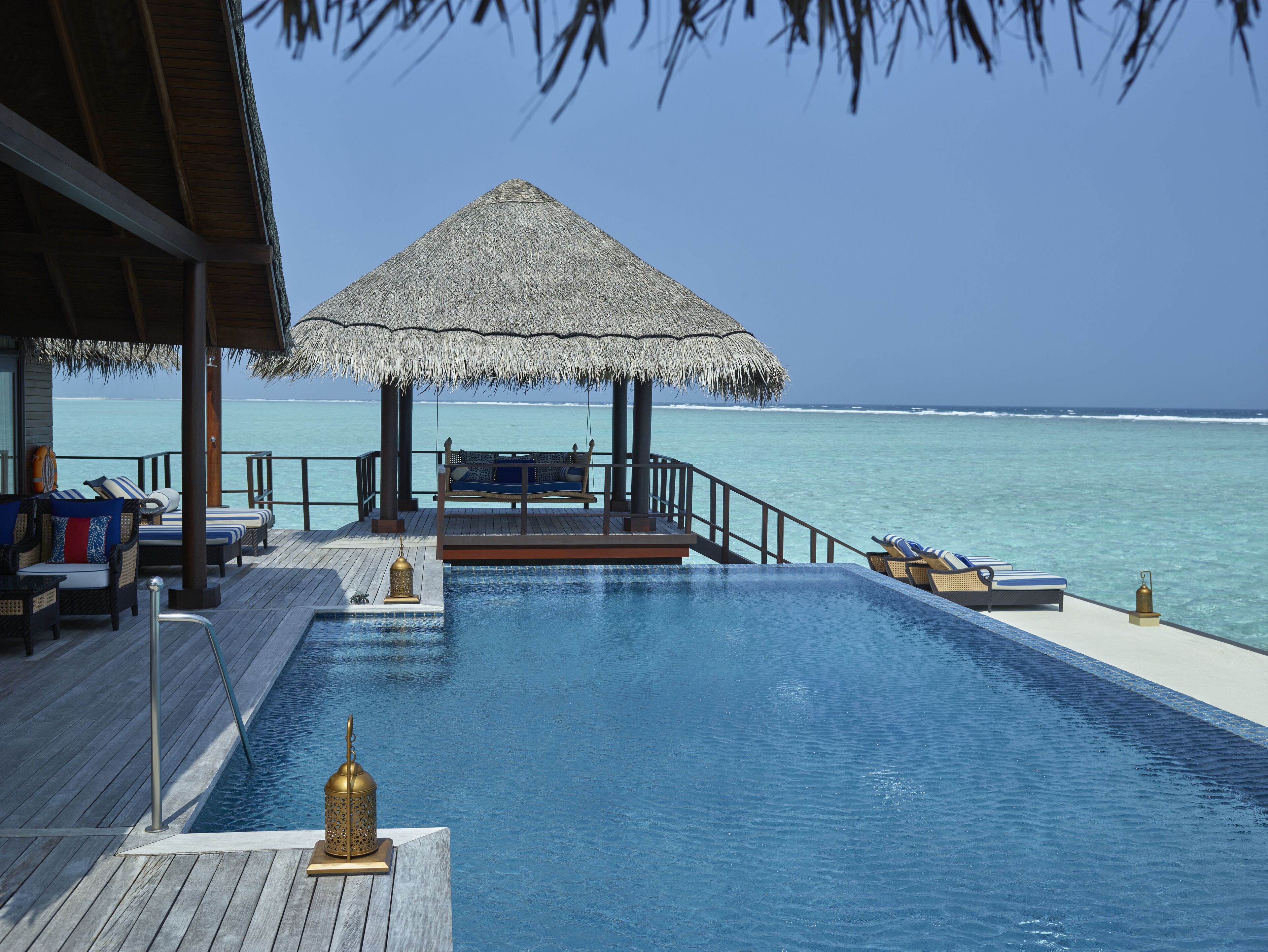 Rehendhi Presidential Overwater Suite - Two Bedroom with Pool | Terrasse/patio