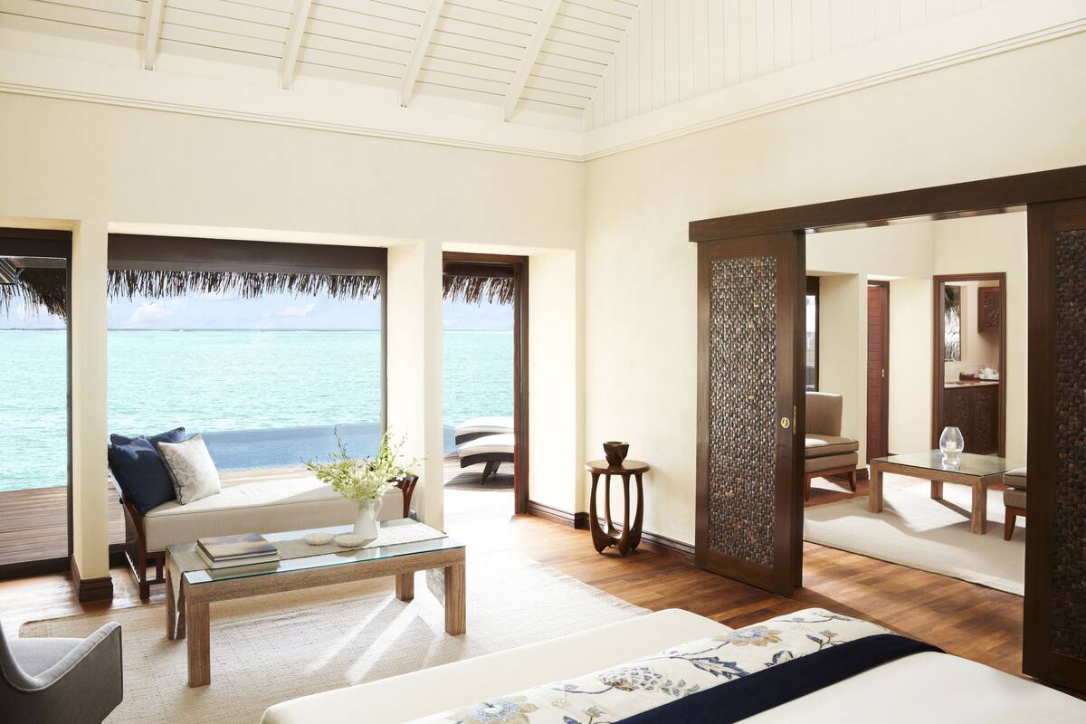 suite, 1 bedroom (ocean) | 1 bedroom, premium bedding, memory-foam beds, minibar