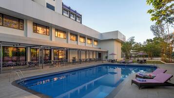 Alberca al aire libre