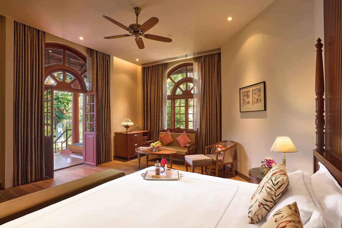 room, 1 king bed, lagoon view (heritage) | premium bedding, minibar, in-room safe, individually decorated