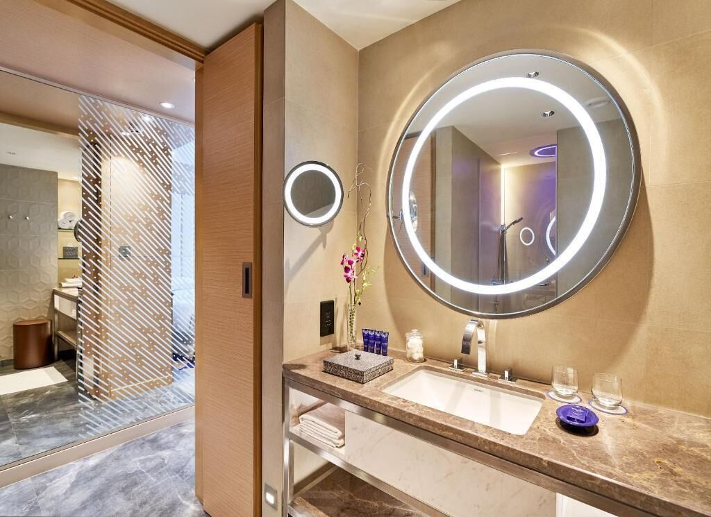 Baño | Regadera, amenidades de baño gratuitas, secadora de cabello, batas 