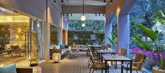 Vivanta Bengaluru Residency Road