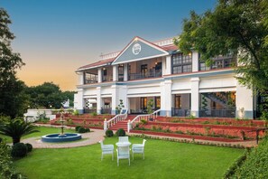 Junior-sviitti, 1 suuri parisänky, näköala puutarhaan | Näkymä puutarhaan