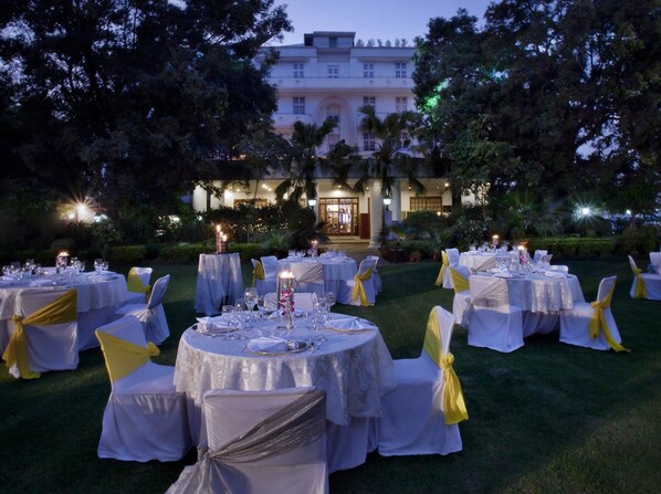 Zona para bodas al aire libre