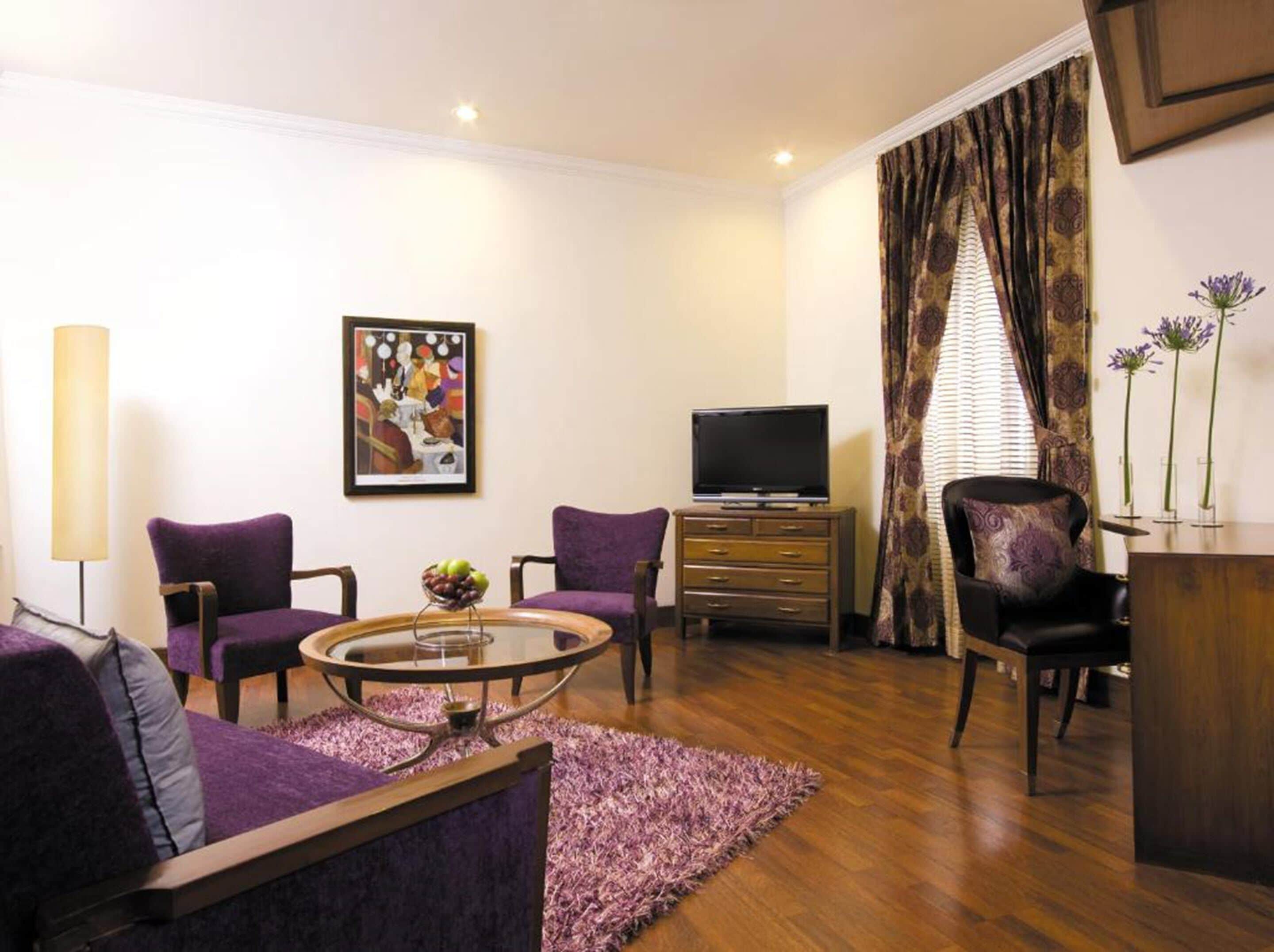 deluxe suite, 1 double bed (allure) | premium bedding, minibar, in-room safe, desk