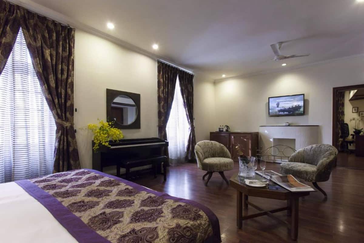 Ropa de cama de alta calidad y minibar