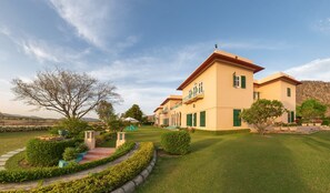 Children’s play area – outdoor