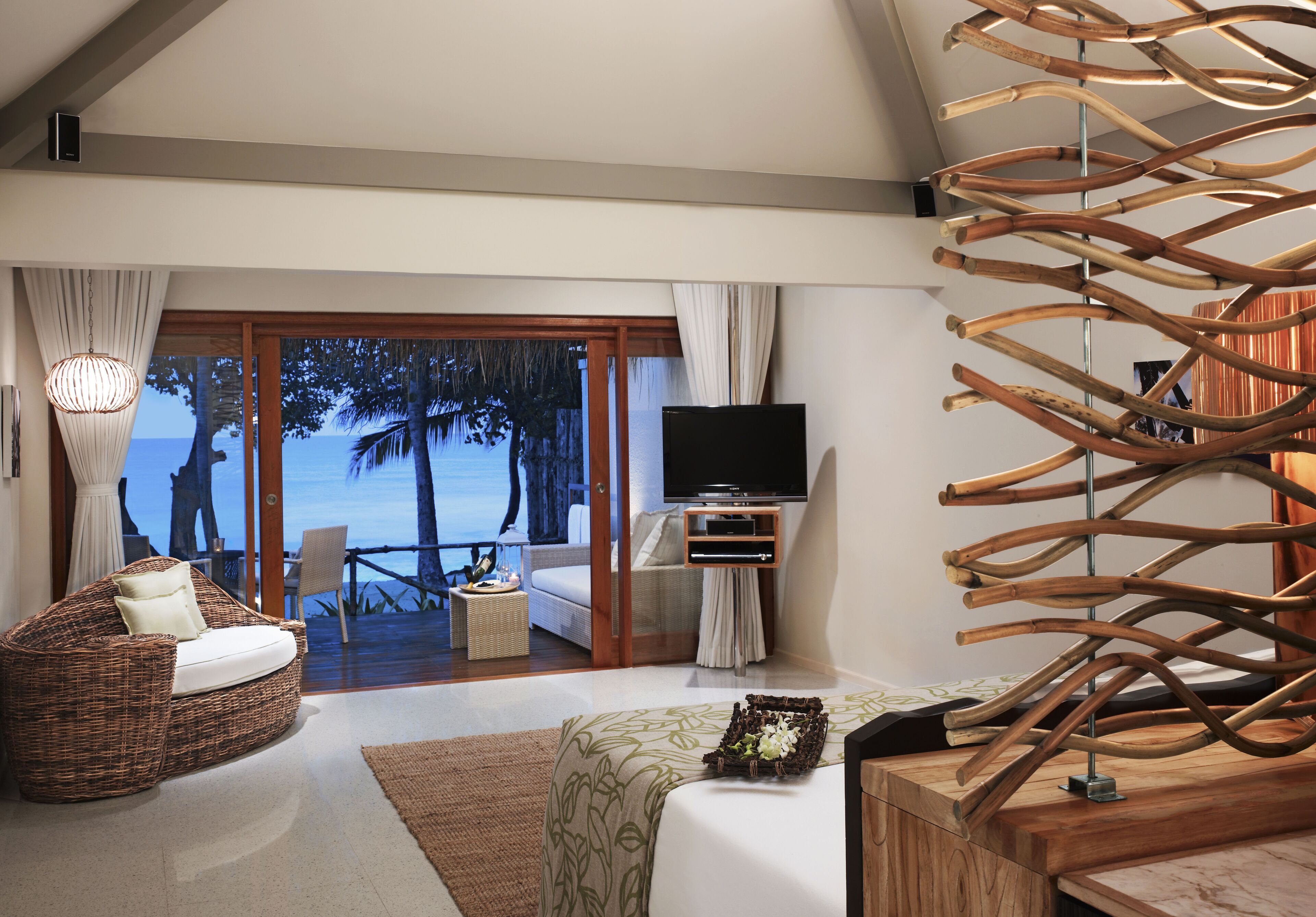 Camas con efecto memoria, minibar y caja de seguridad en la habitación 