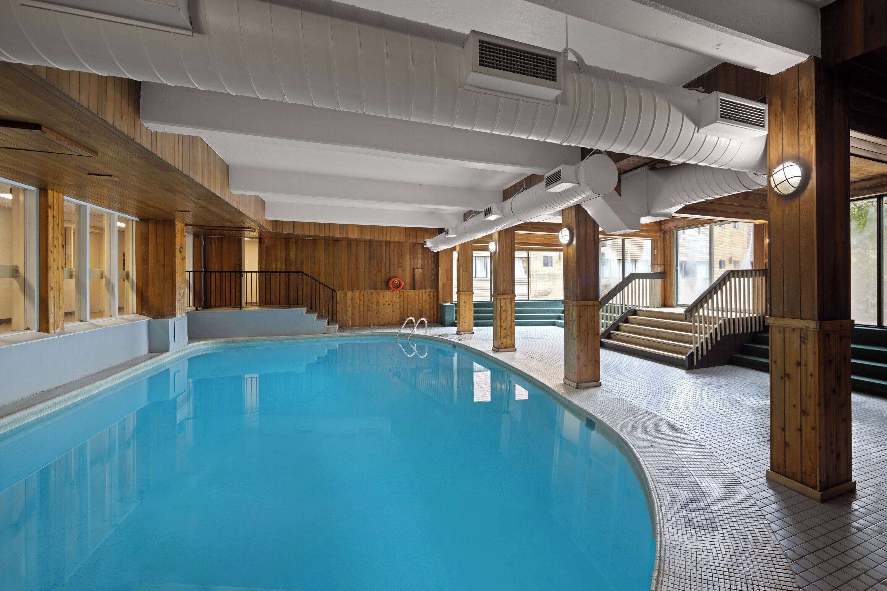 indoor pool, open 9:00 am to 10:00 pm, pool loungers