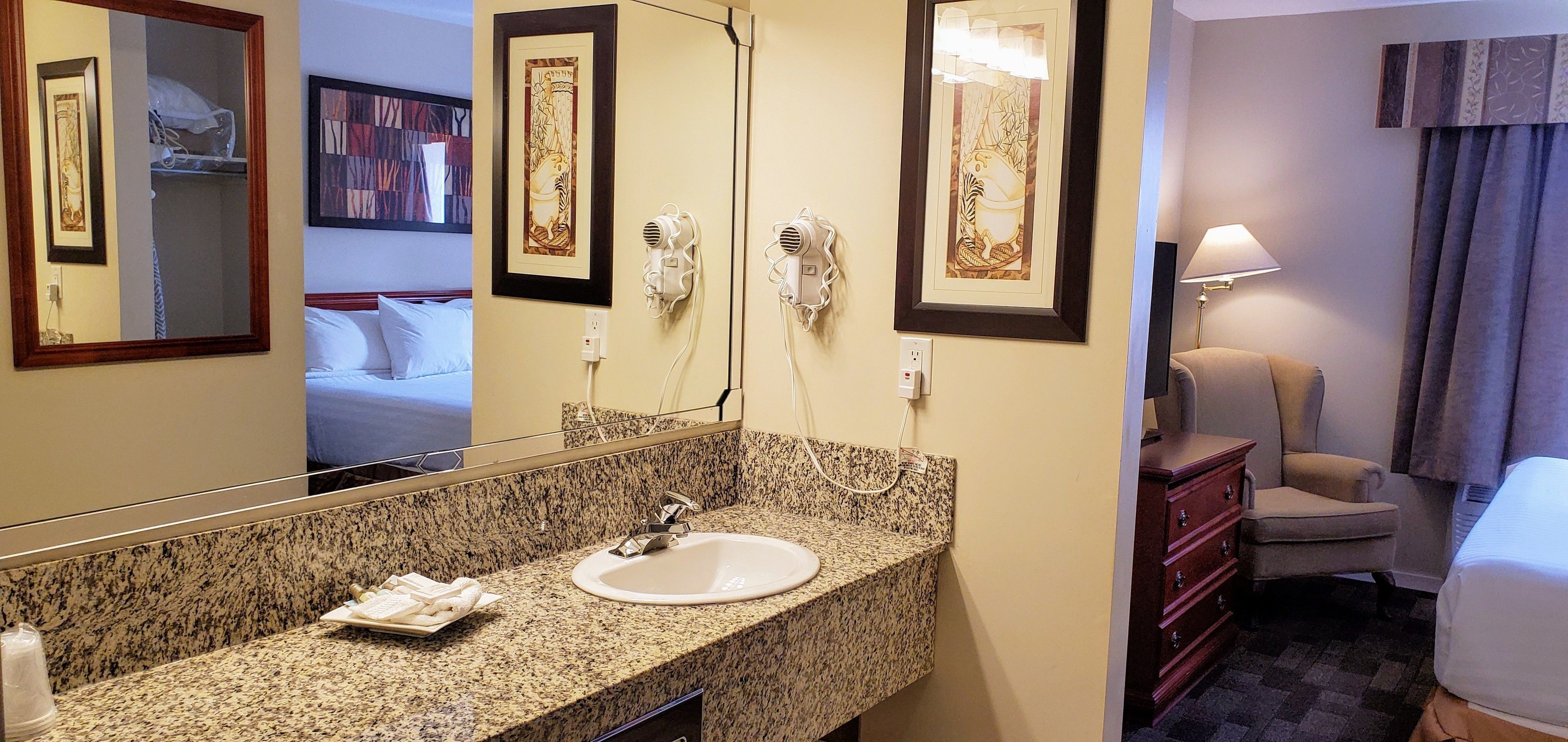Foto - Travelodge by Wyndham Stony Plain