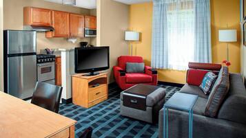 Premium bedding, in-room safe, desk, blackout drapes