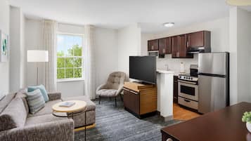Desk, iron/ironing board, free cribs/infant beds, free WiFi