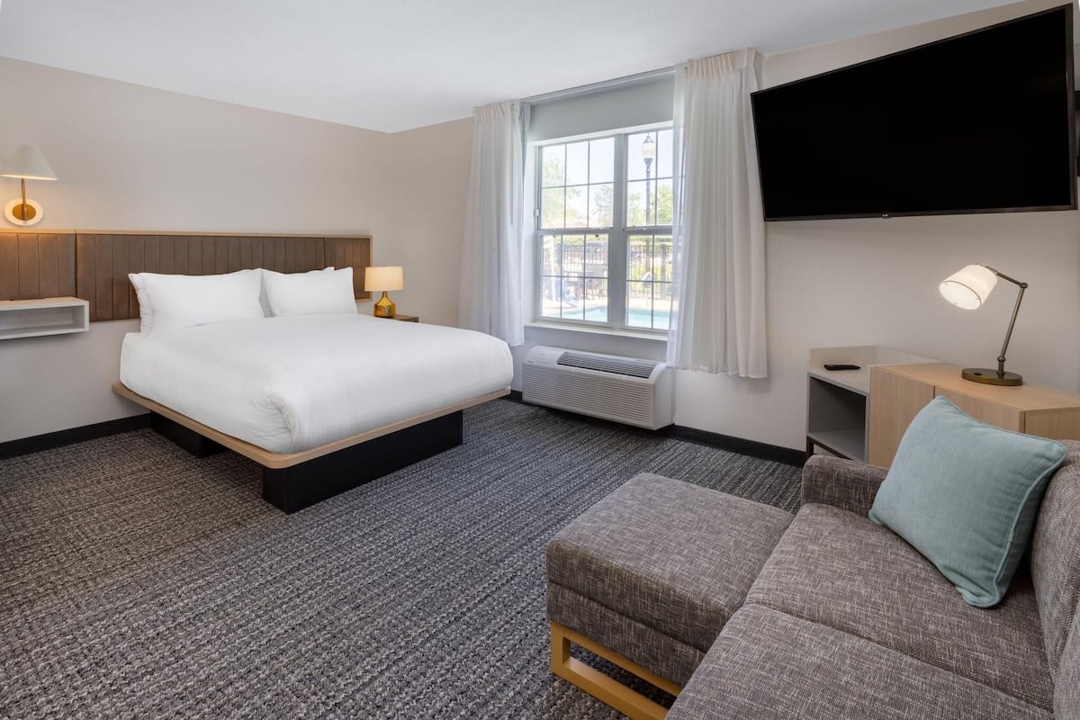 Egyptian cotton sheets, premium bedding, desk, laptop workspace