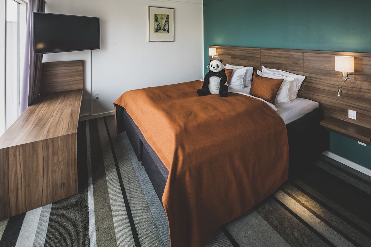 1 chambre, literie de qualité supérieure, bureau