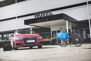 Property entrance - Hotel Atlantic (Aarhus)