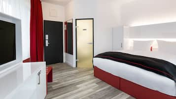 Comfort Double Room | Free minibar items, in-room safe, desk, soundproofing