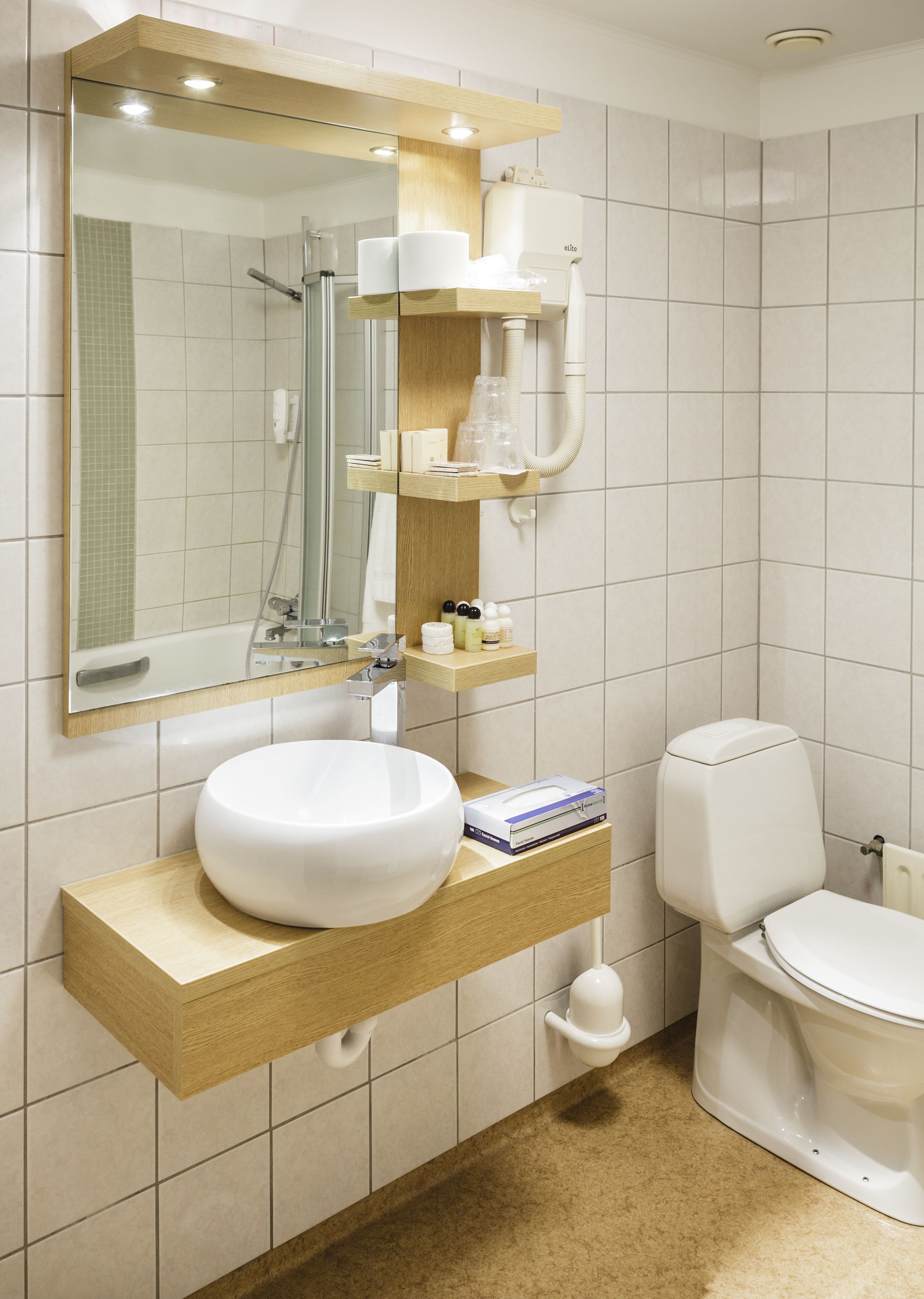 family room | bathroom sink