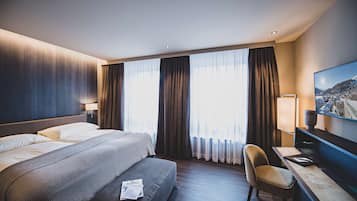 ๋๋ญ์ค๋ฃธ | ๊ณ ๊ธ ์นจ๊ตฌ, ์ค๋ฆฌ/๊ฑฐ์ํธ ์ด๋ถ, ๋ฏธ๋๋ฐ, ๊ฐ์ค ๋ด ๊ธ๊ณ