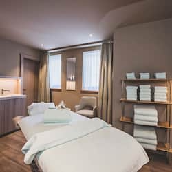 Sauna, body treatments, aromatherapy, Swedish massages, sports massages