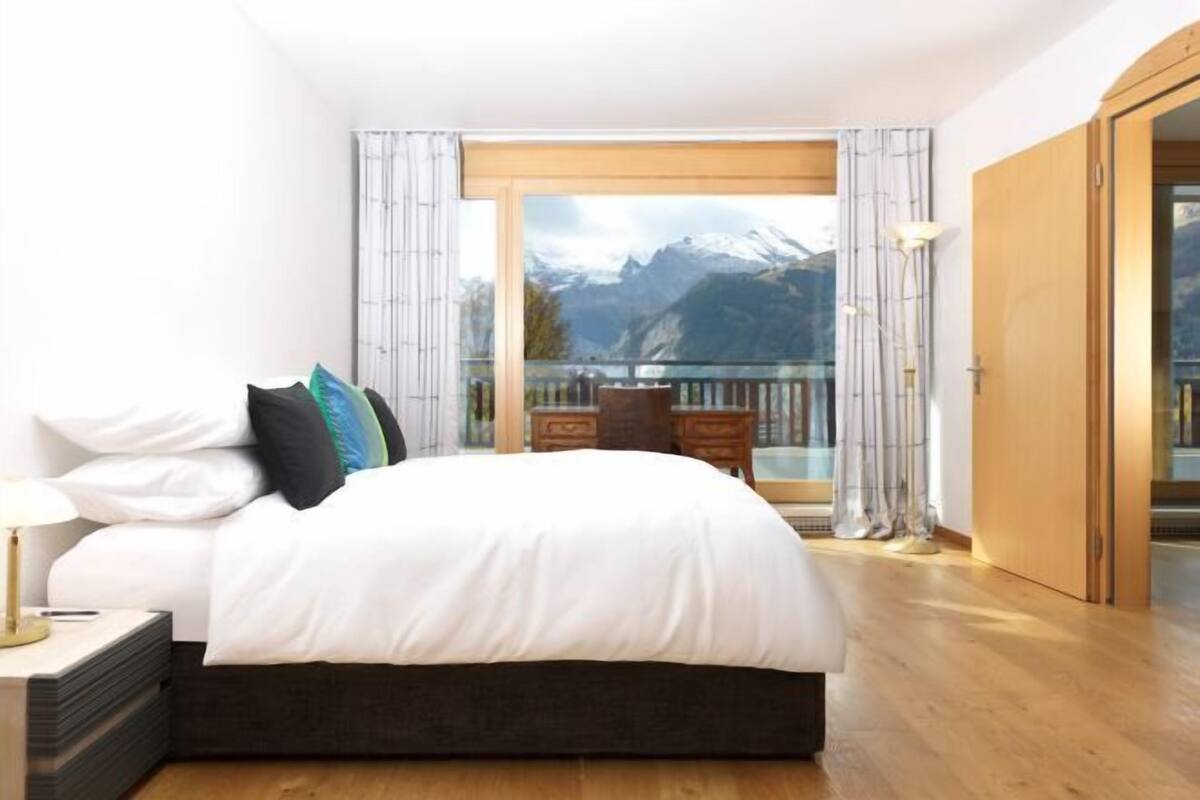Minibar, coffres-forts dans les chambres, bureau, chambres insonorisées