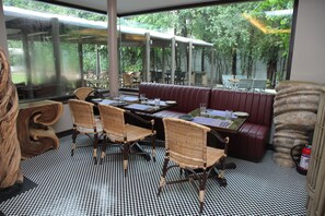Aperto a colazione, pranzo e cena
