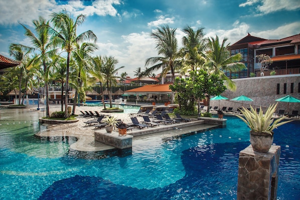2 outdoor pools, open 8 AM to 9:00 PM, pool cabanas (surcharge) - Hard Rock Hotel Bali (Kuta)