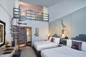 Loft Triple | 1 makuuhuone, minibaari, tallelokero huoneessa, työpöytä