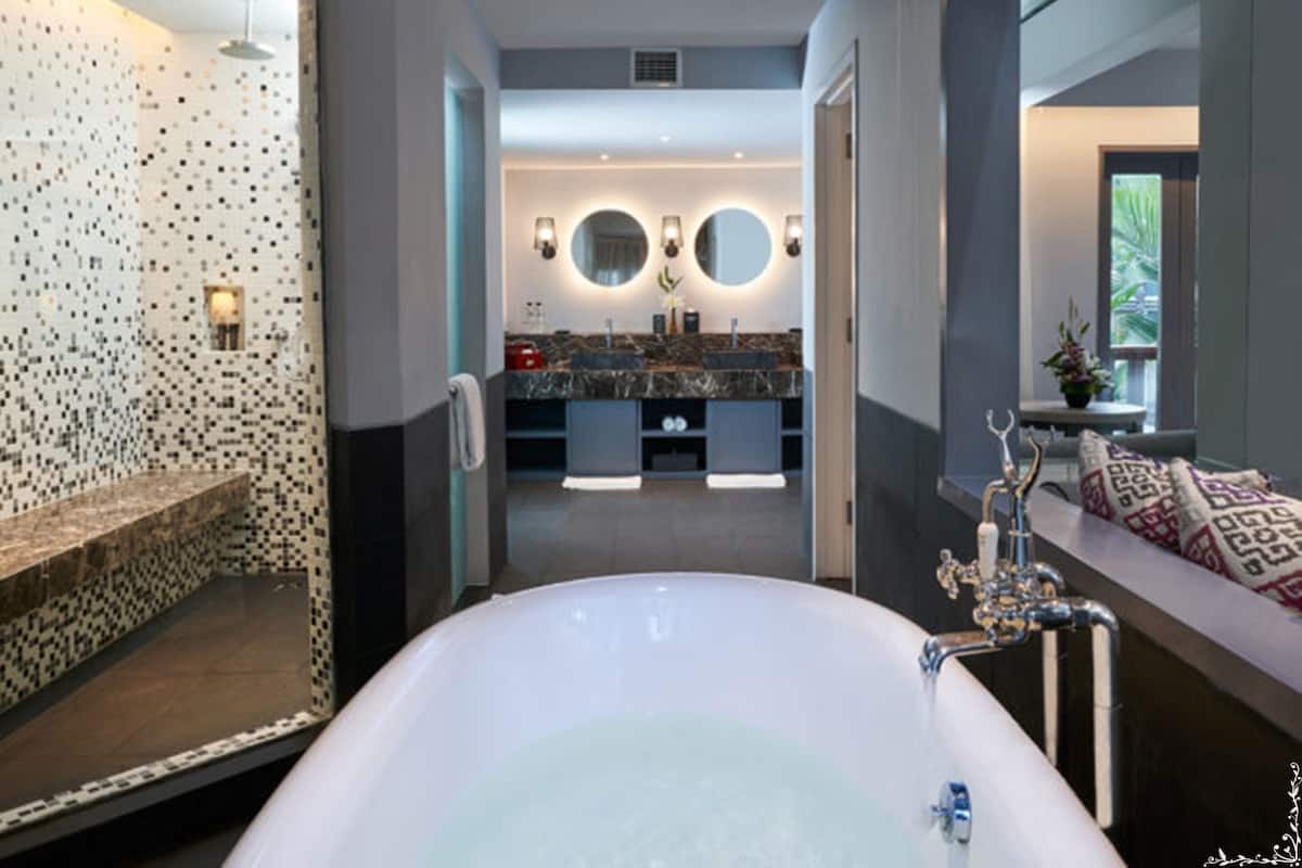 shower, rainfall showerhead, eco-friendly toiletries, hair dryer