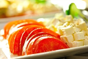 Breakfast buffet - A'ppart Hotel Garden Cottage (Dresden)