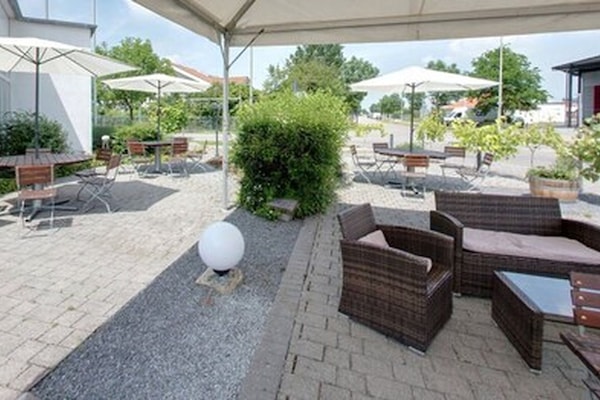 Sundeck
