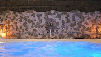 Bồn tắm spa trong nhà