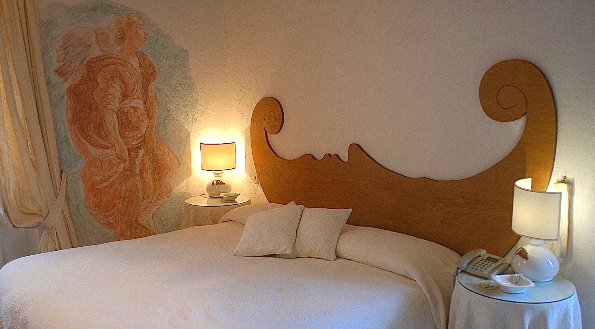 Classic Double Room | Frette Italian sheets, premium bedding, down comforters, minibar