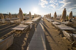 Private beach nearby, sun-loungers, beach umbrellas, beach bar